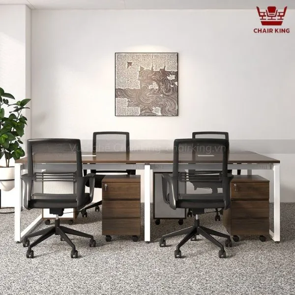 ban-hop-chan-sat-chu-u-u4t (1)